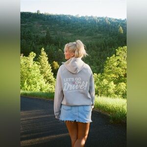 Dandy Let’s Go On a Drive Hoodie size L